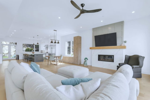 24 - 3385 Mamquam Road