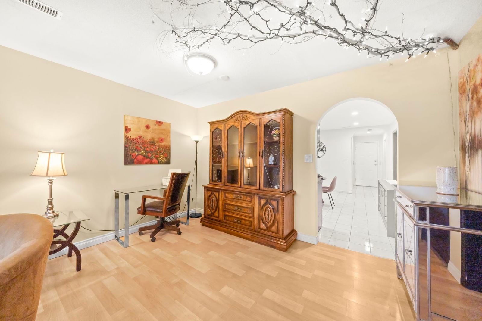 Listing Image 21