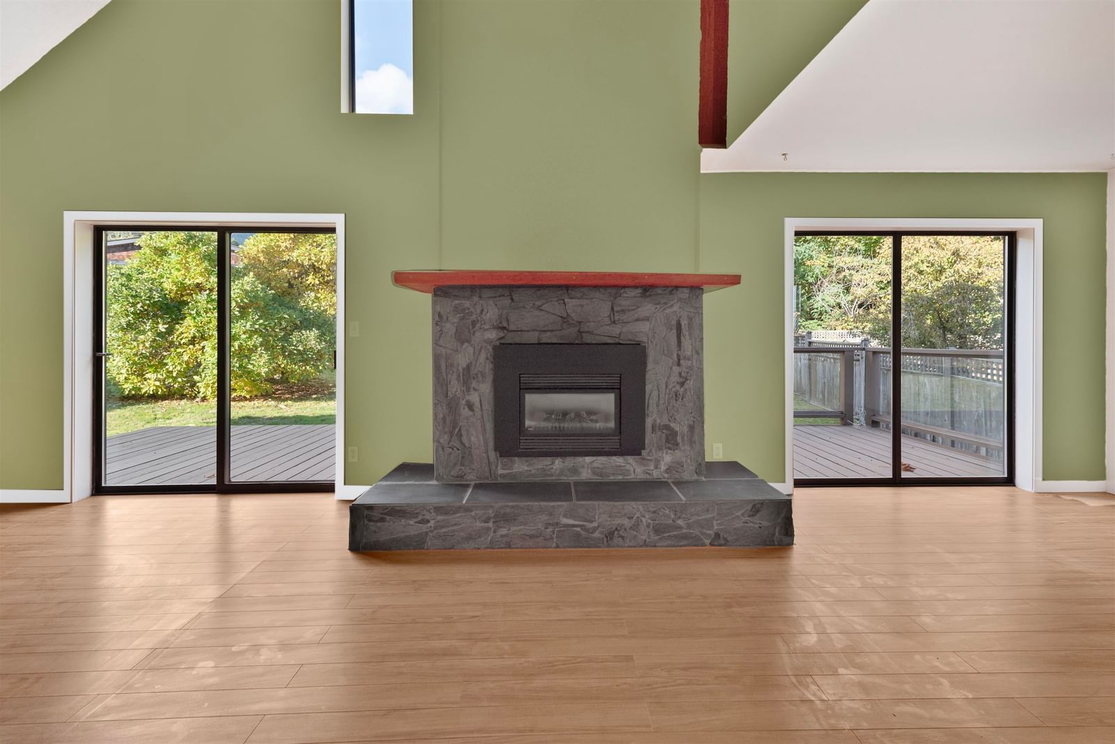 Listing Image 10