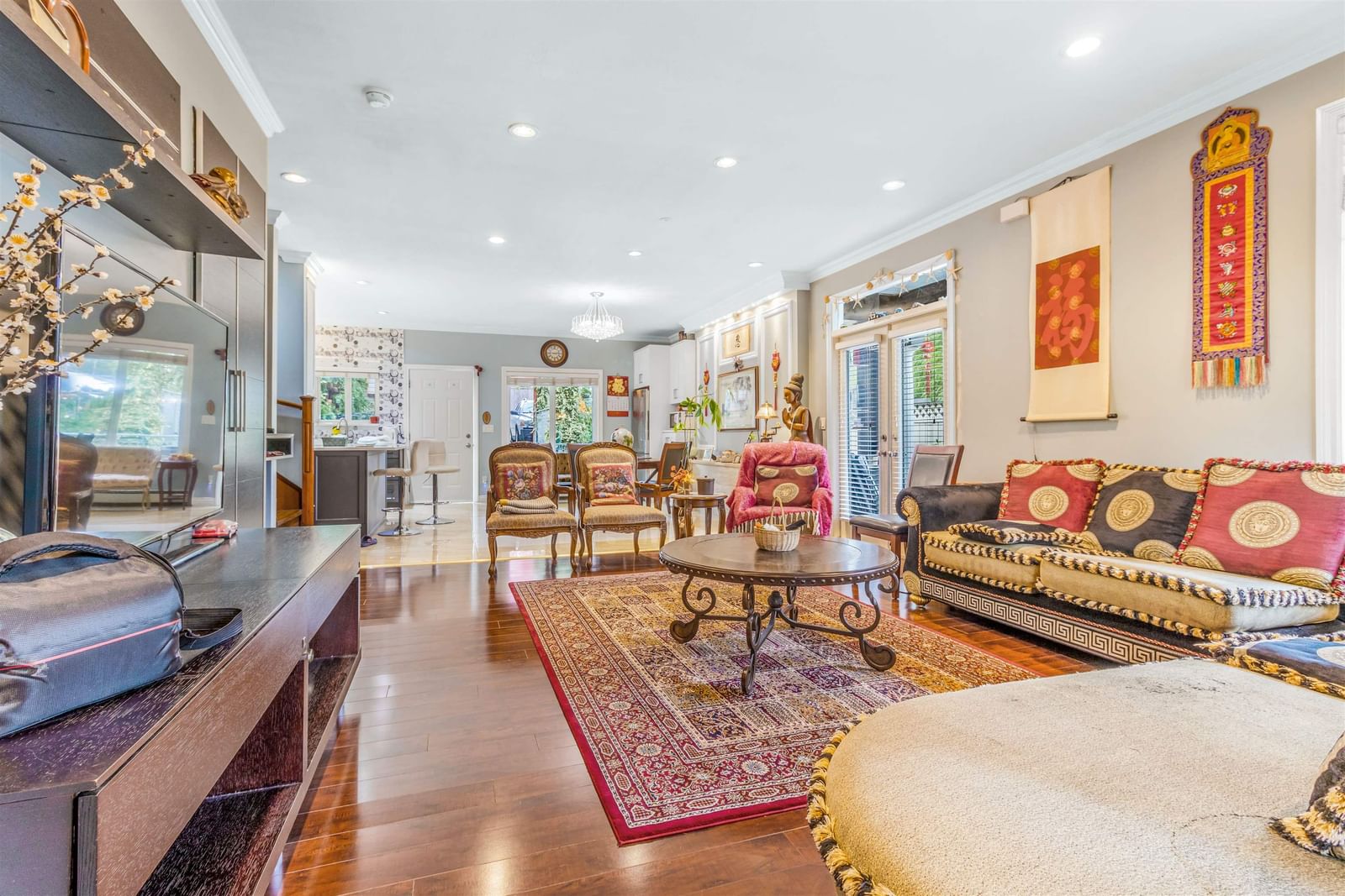 Listing Image 12