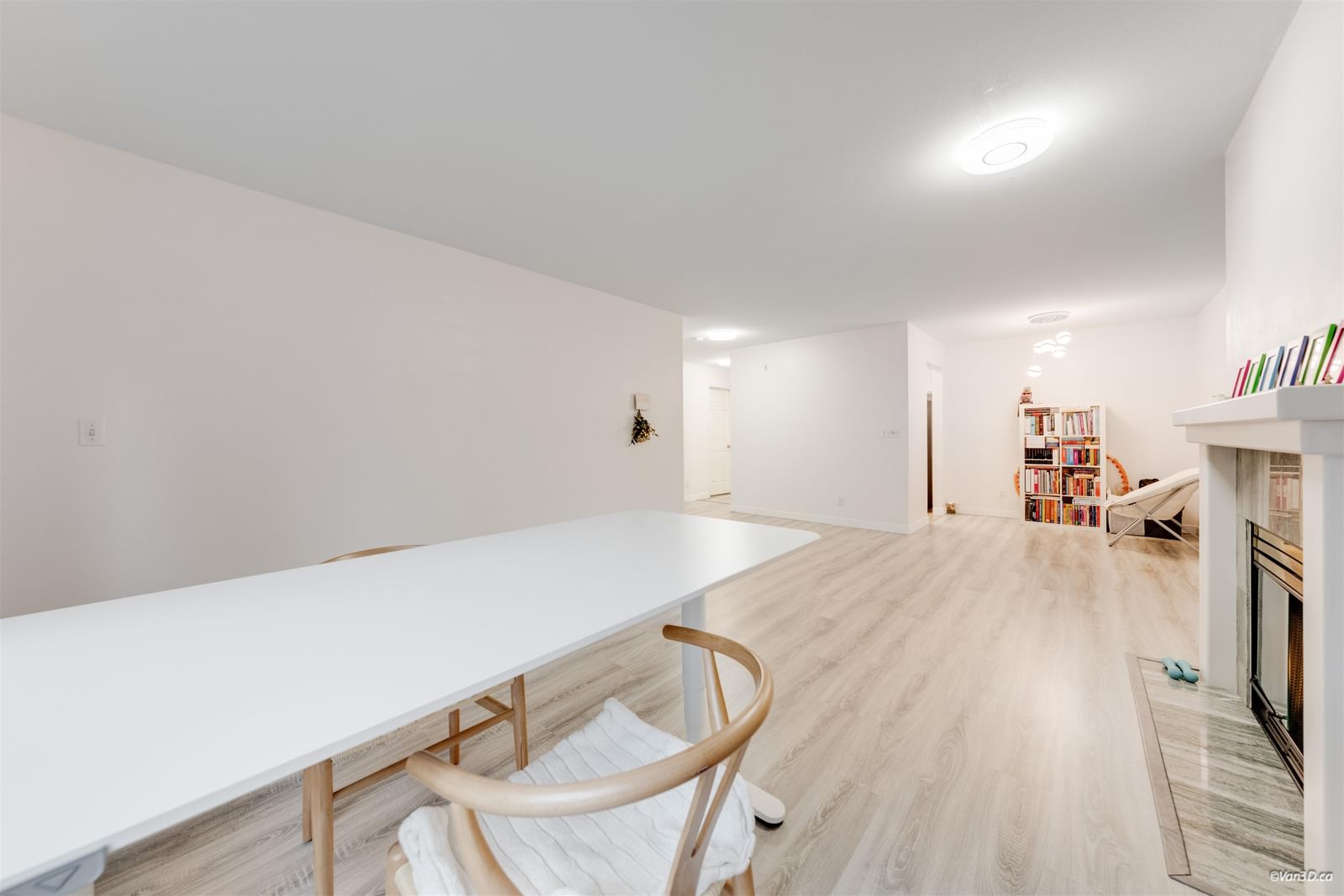 Listing Image 17