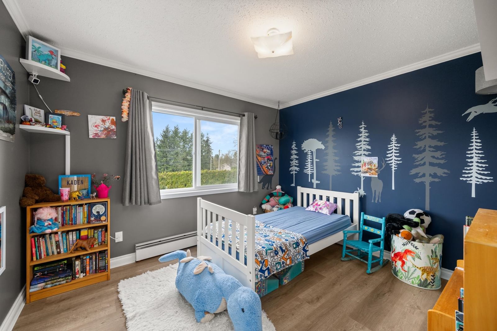 Listing Image 11