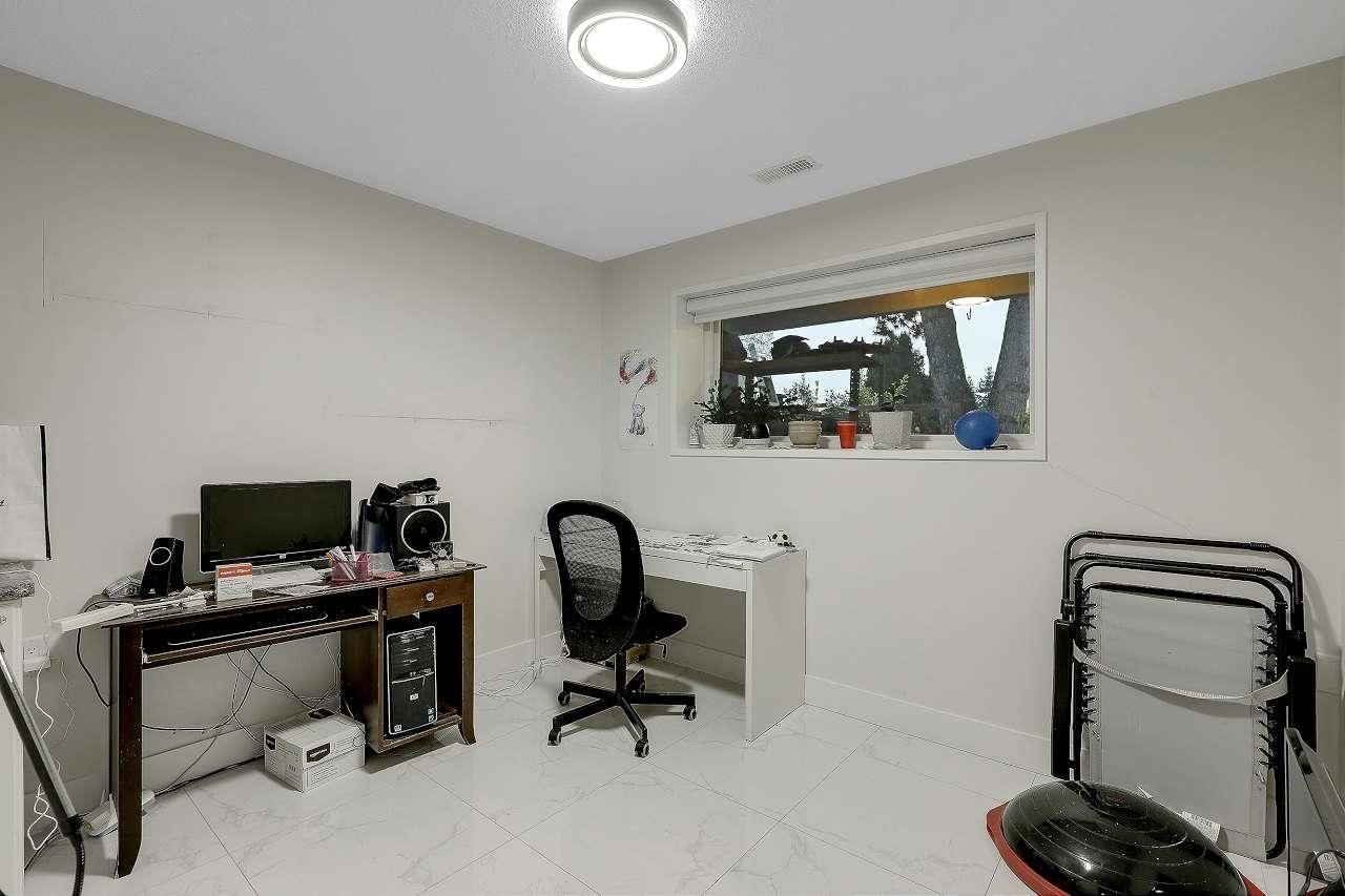 Listing Image 24