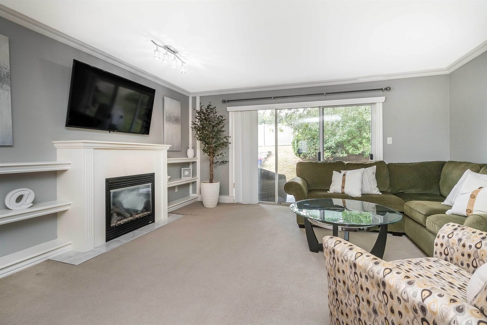 Listing Image 17