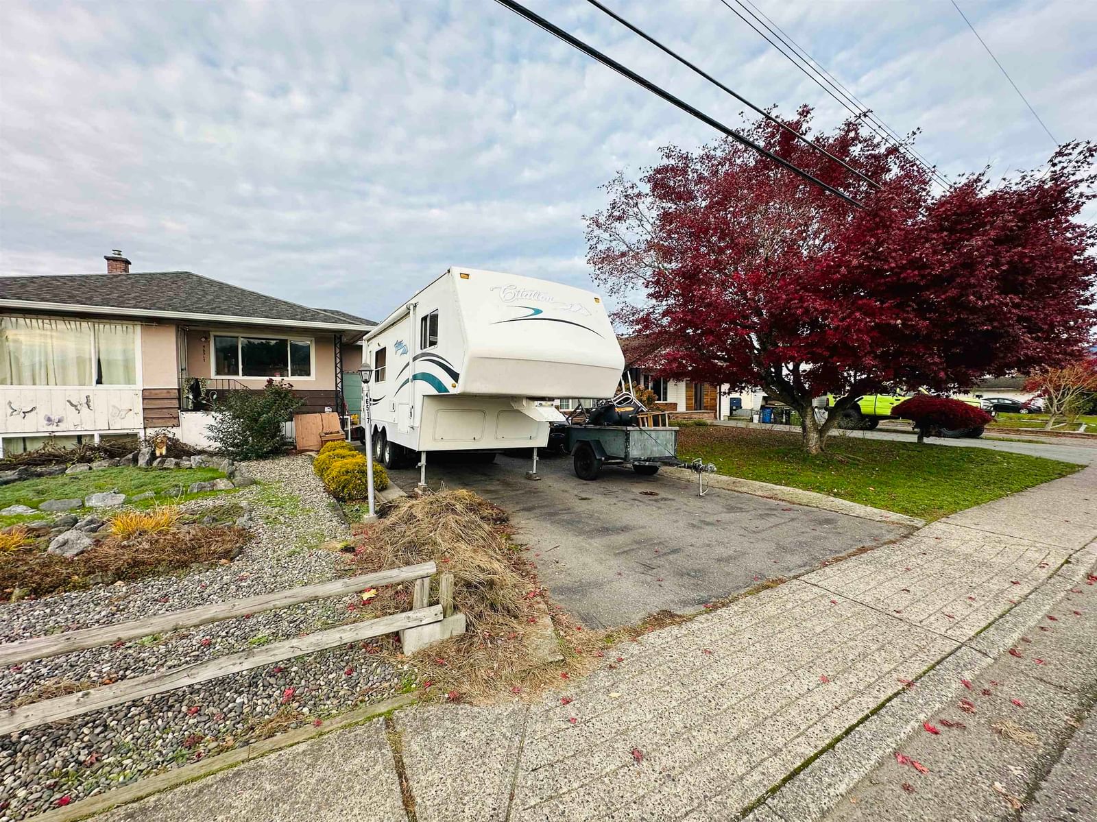 Listing Image 5
