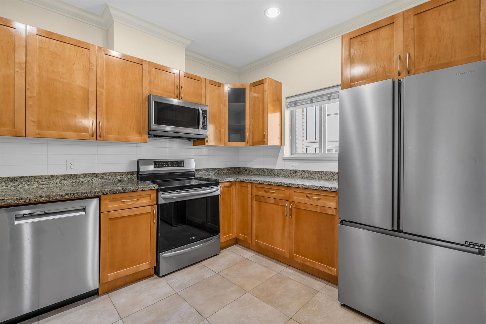 Listing Image 11