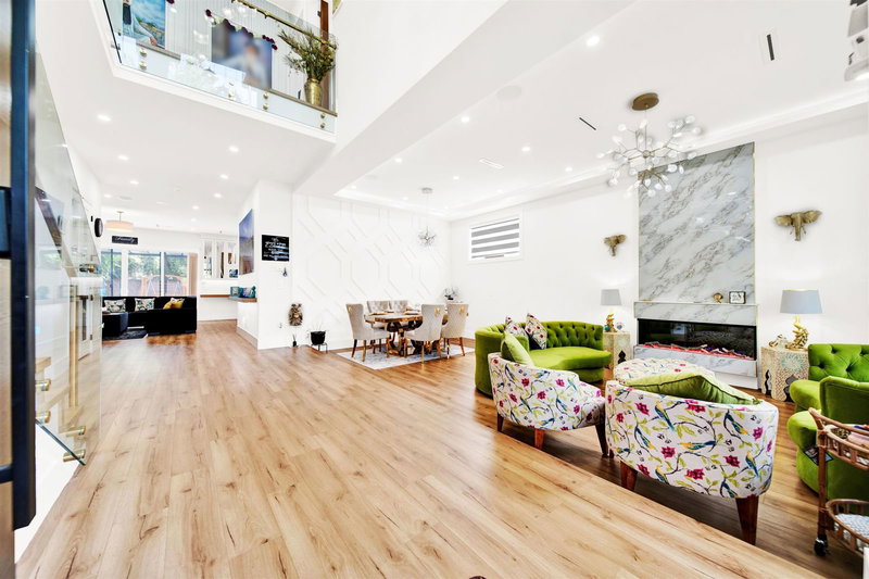 15496 22 Avenue, Surrey, V4A 2C2 | Image 2