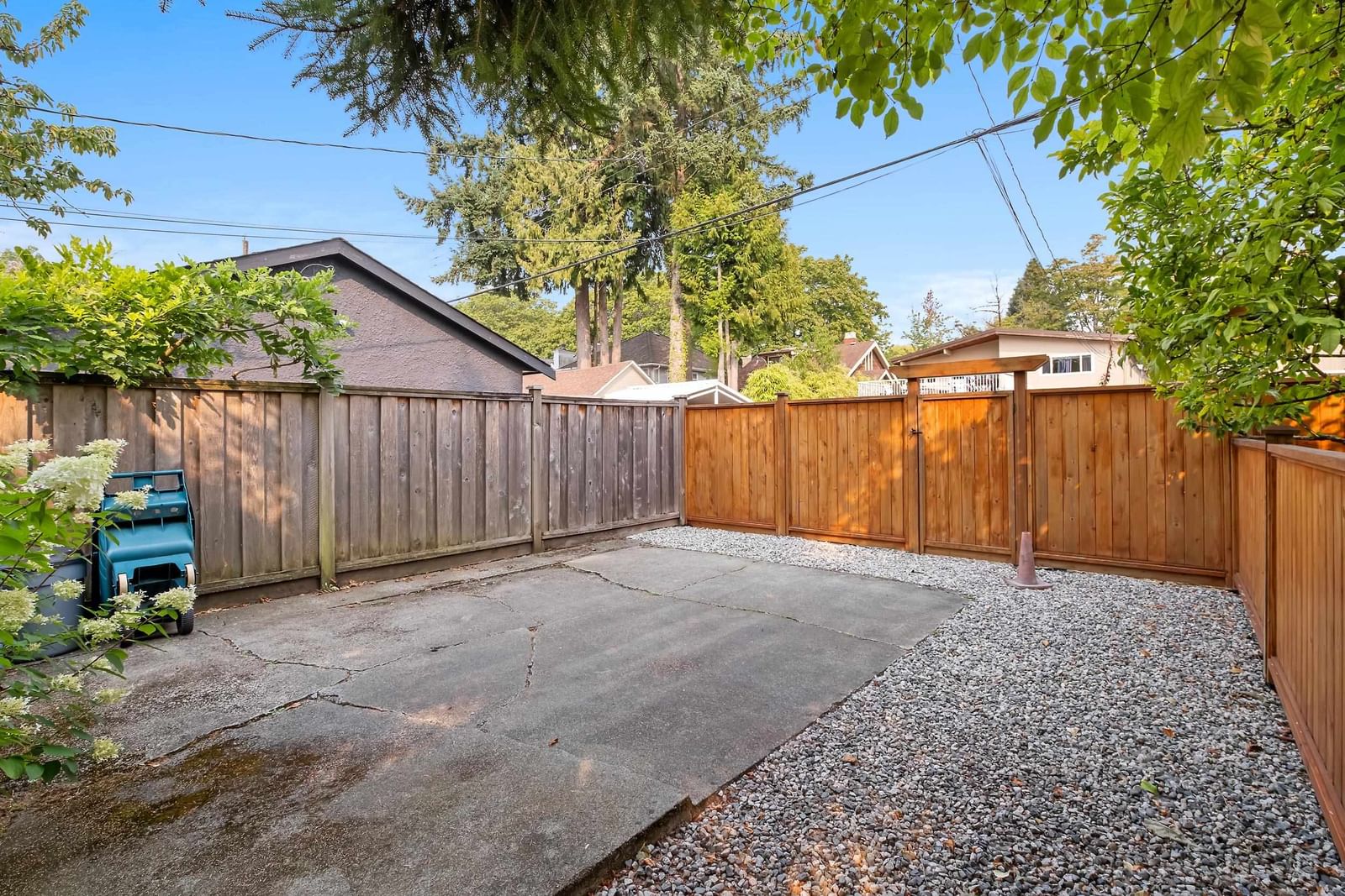 Listing Image 22
