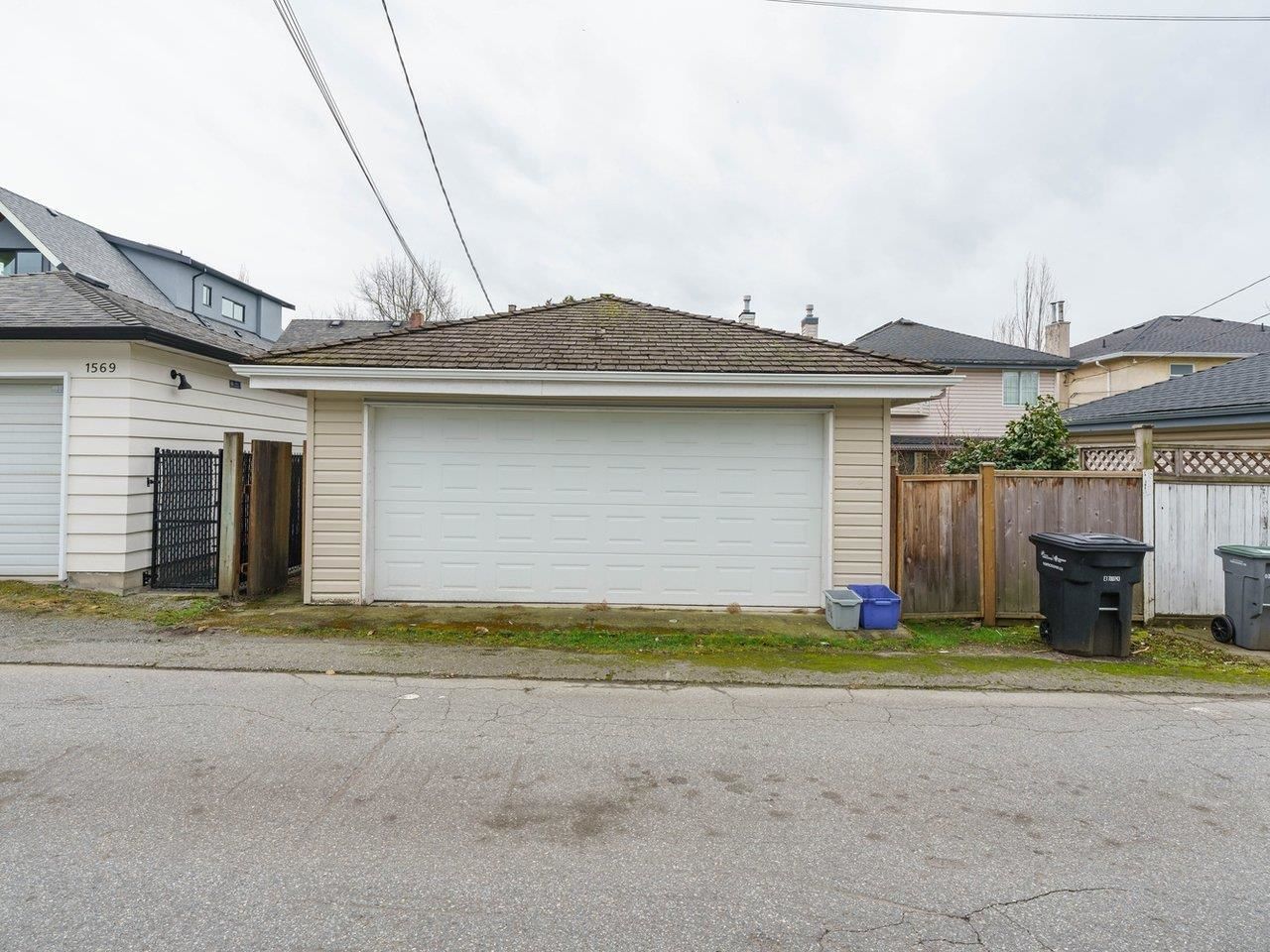 Listing Image 12