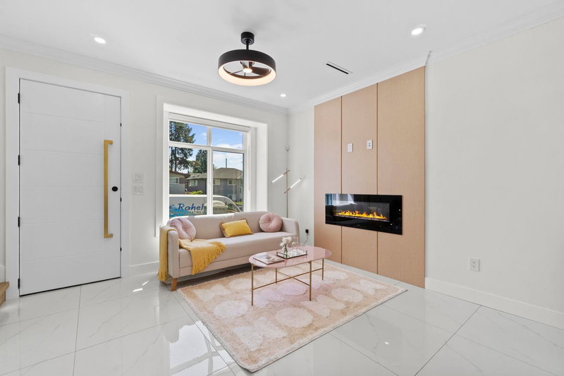 8073 18th Avenue, Burnaby, V3N 1J9 | Image 2