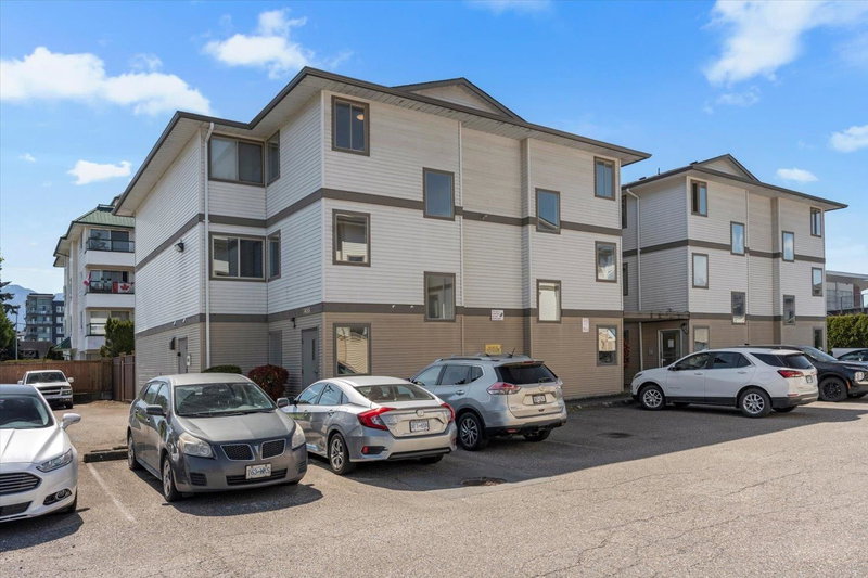 205 - 7435 Shaw Avenue, Chilliwack, V2R 3C1 | Image 2