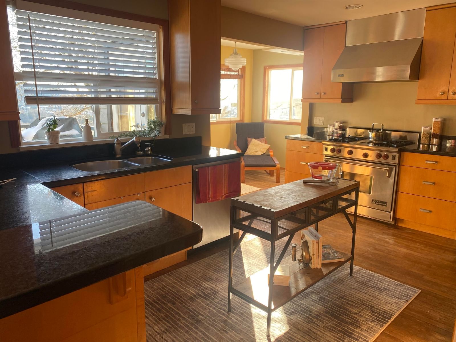 Listing Image 19
