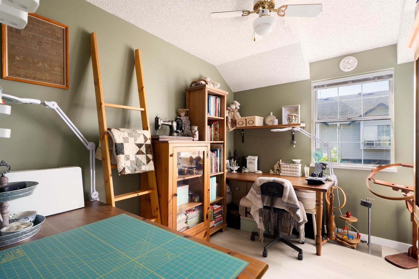 Listing Image 20