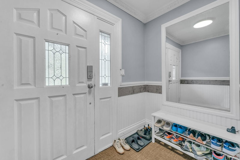 4380 Woodcrest Road, West Vancouver, V7S 2W1 | Image 2