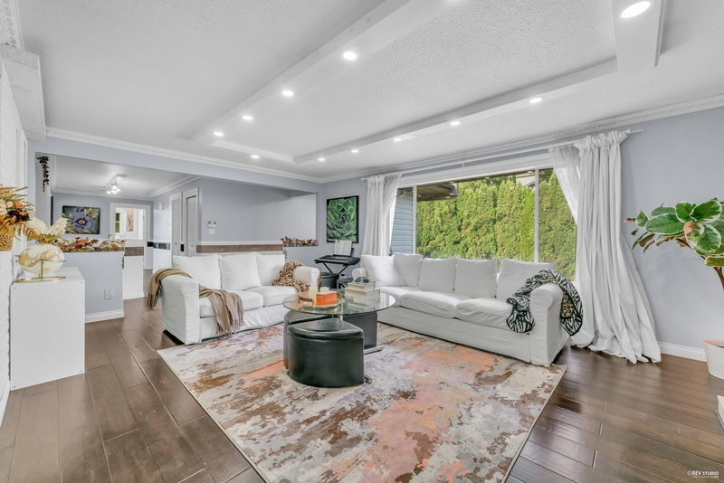 4380 Woodcrest Road, West Vancouver, V7S 2W1 | Image 3