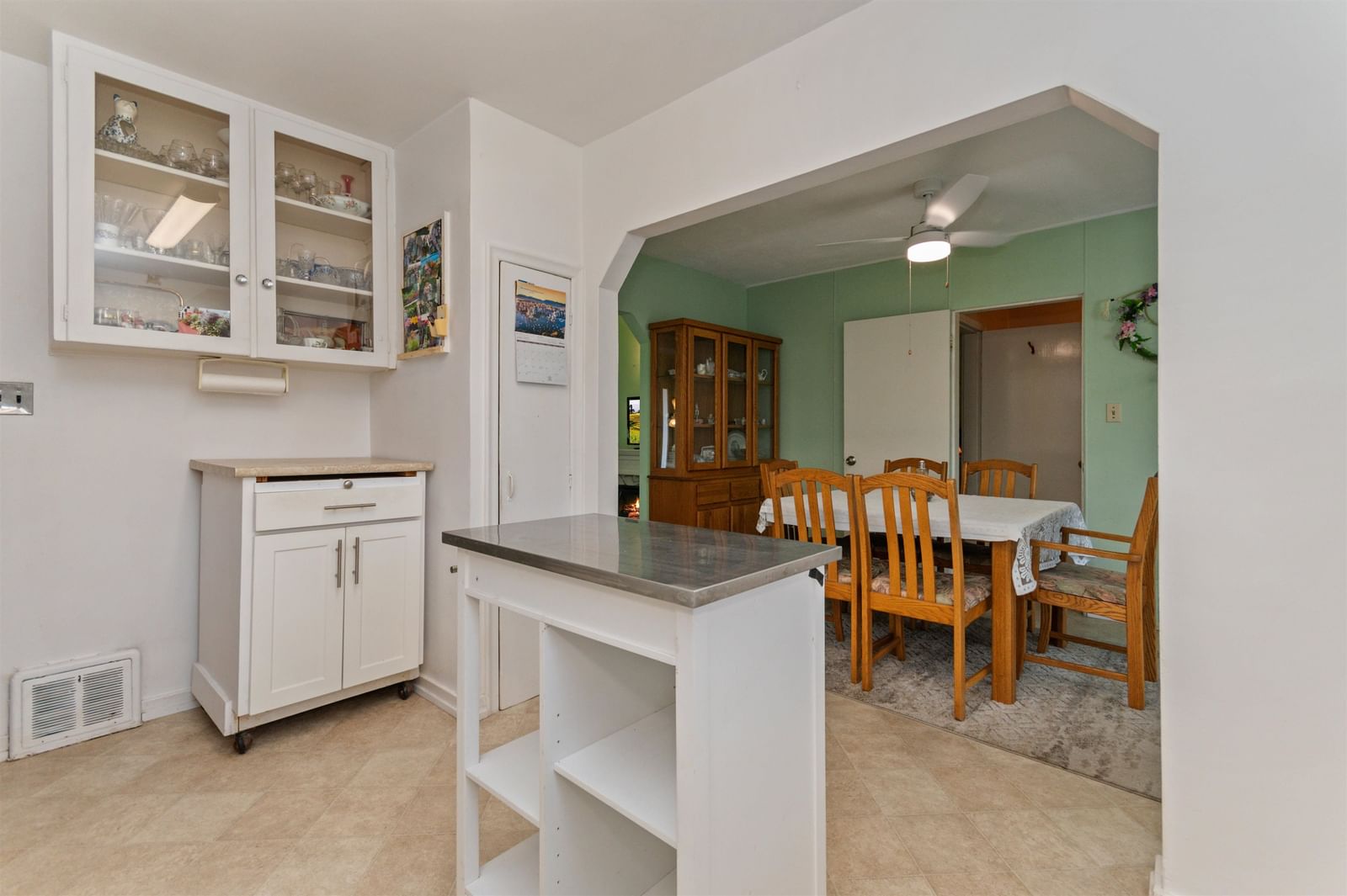 Listing Image 18