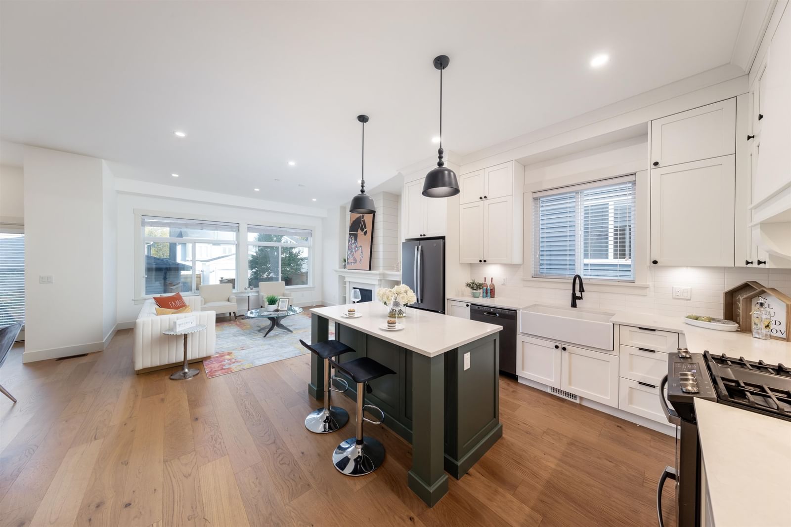 Listing Image 15