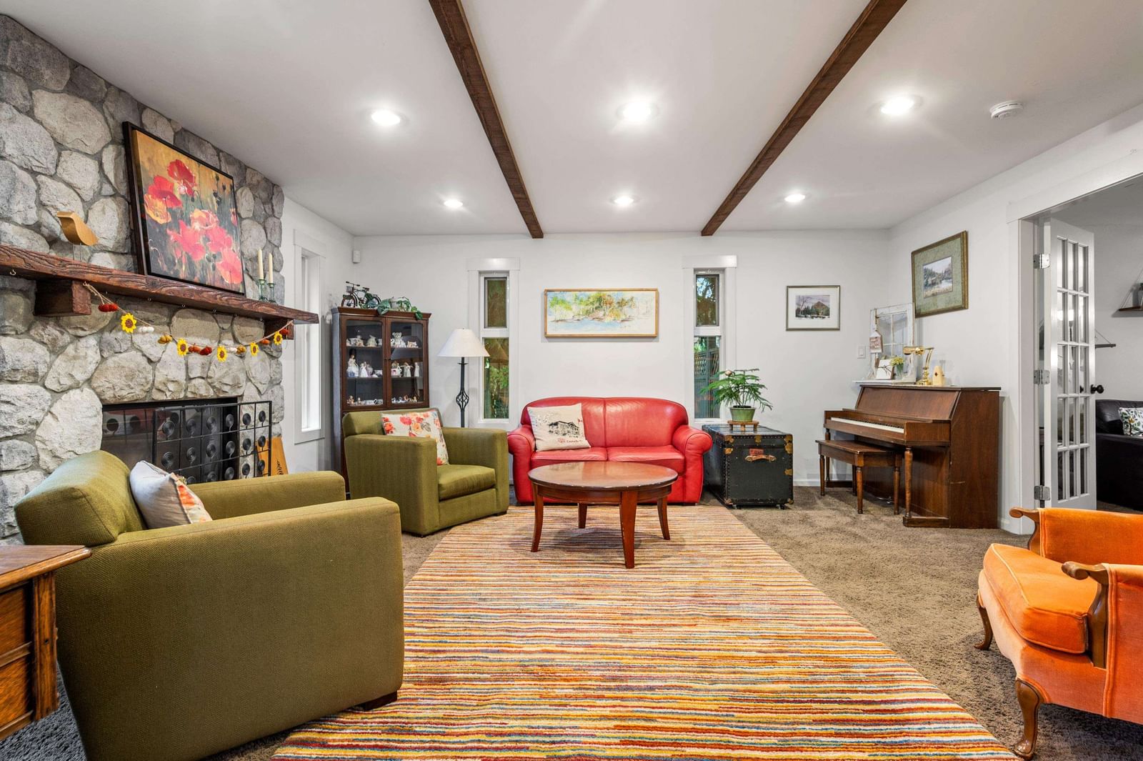 Listing Image 13
