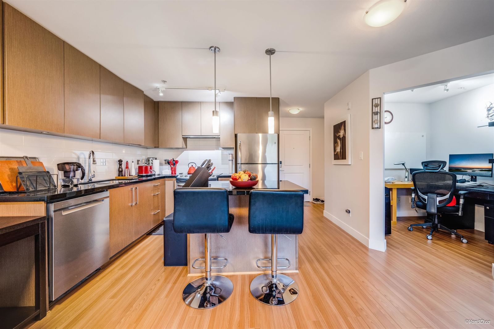 Listing Image 9