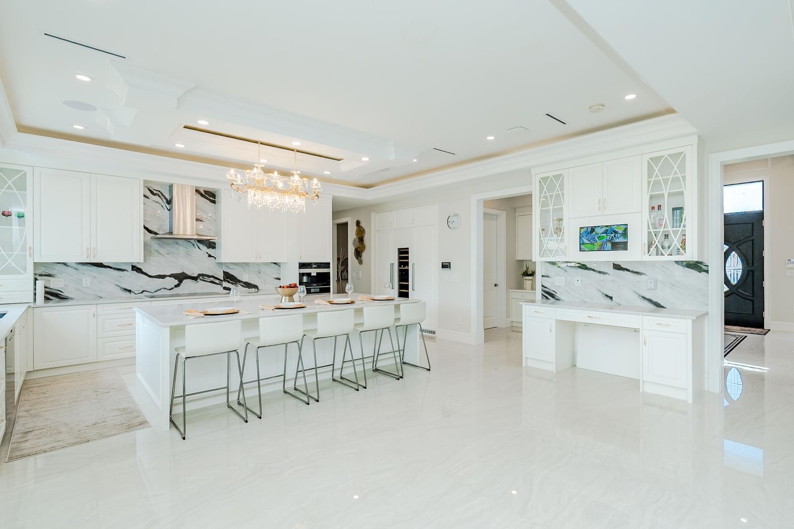 Listing Image 19