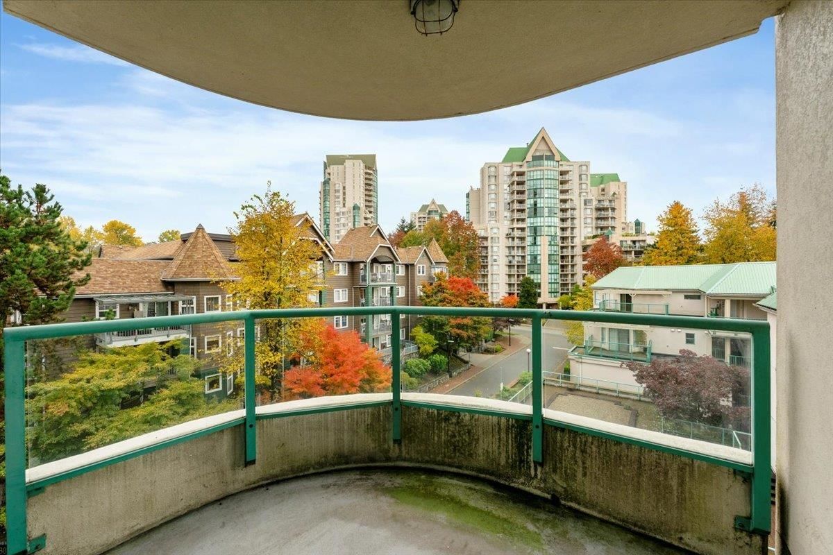 Listing Image 12