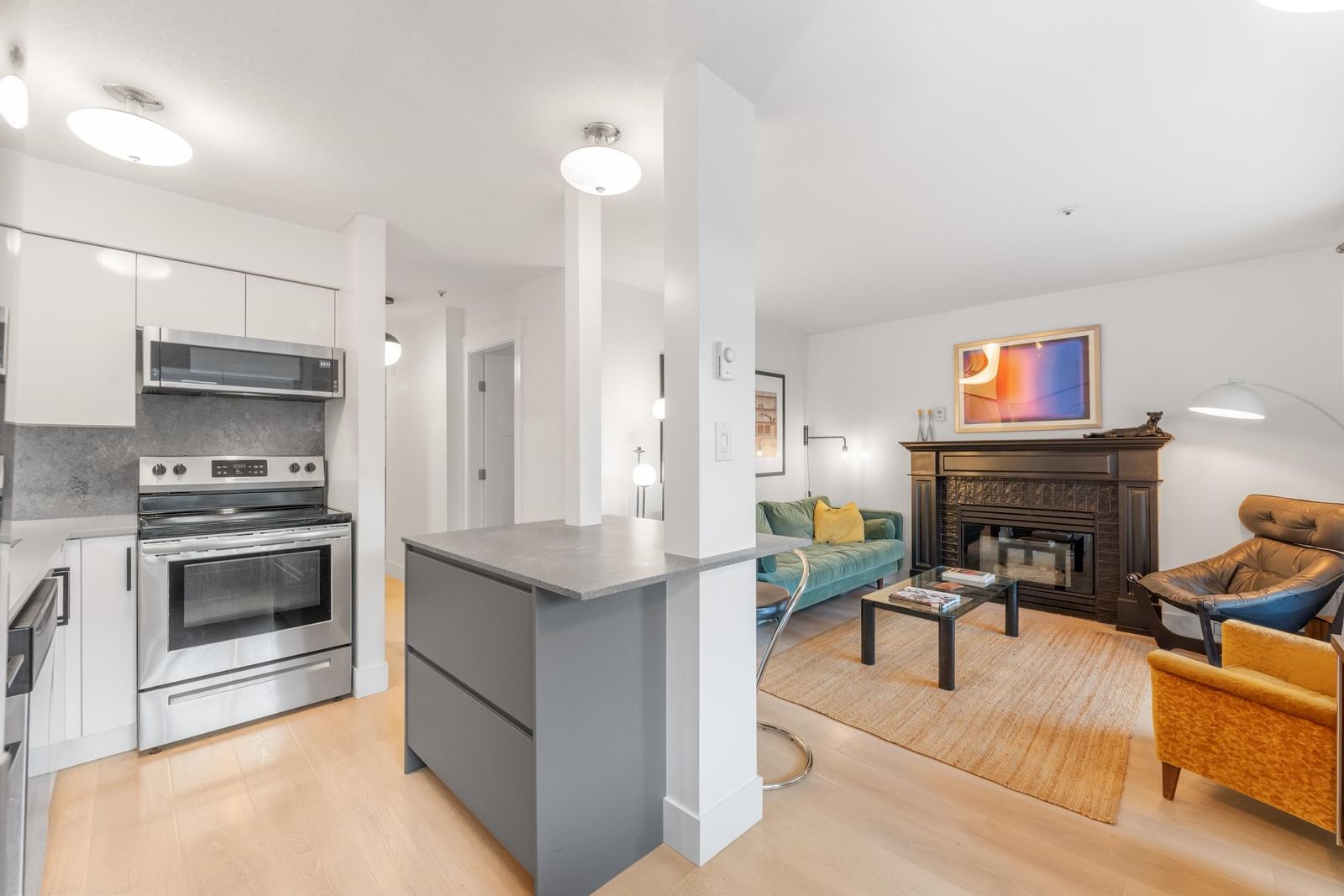 Listing Image 13