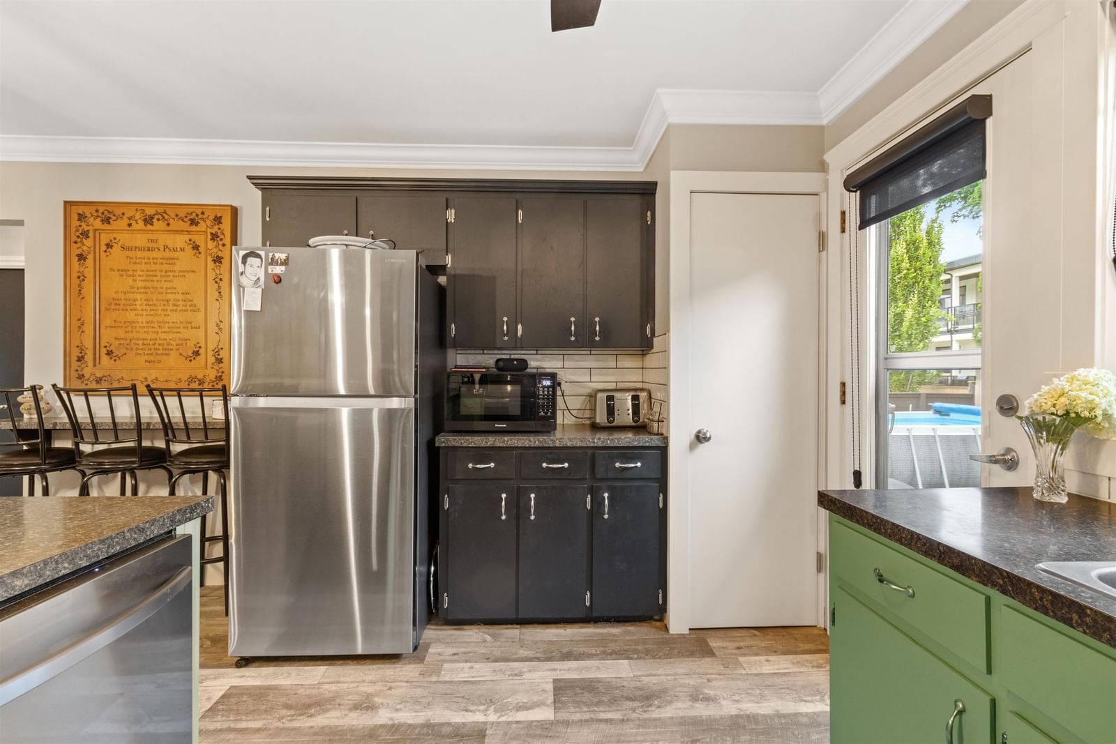 Listing Image 13