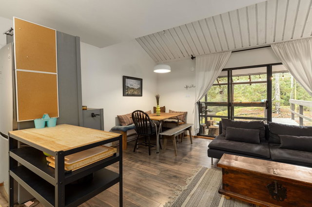 24 - 2020 Watson Way