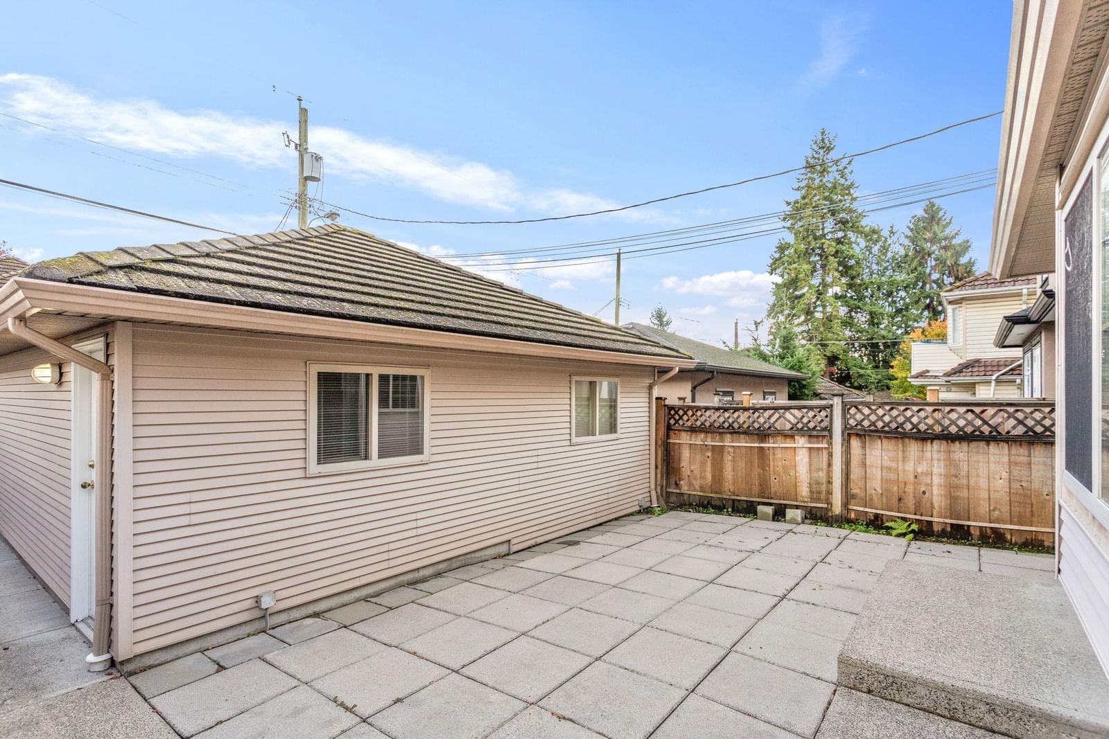 Listing Image 25