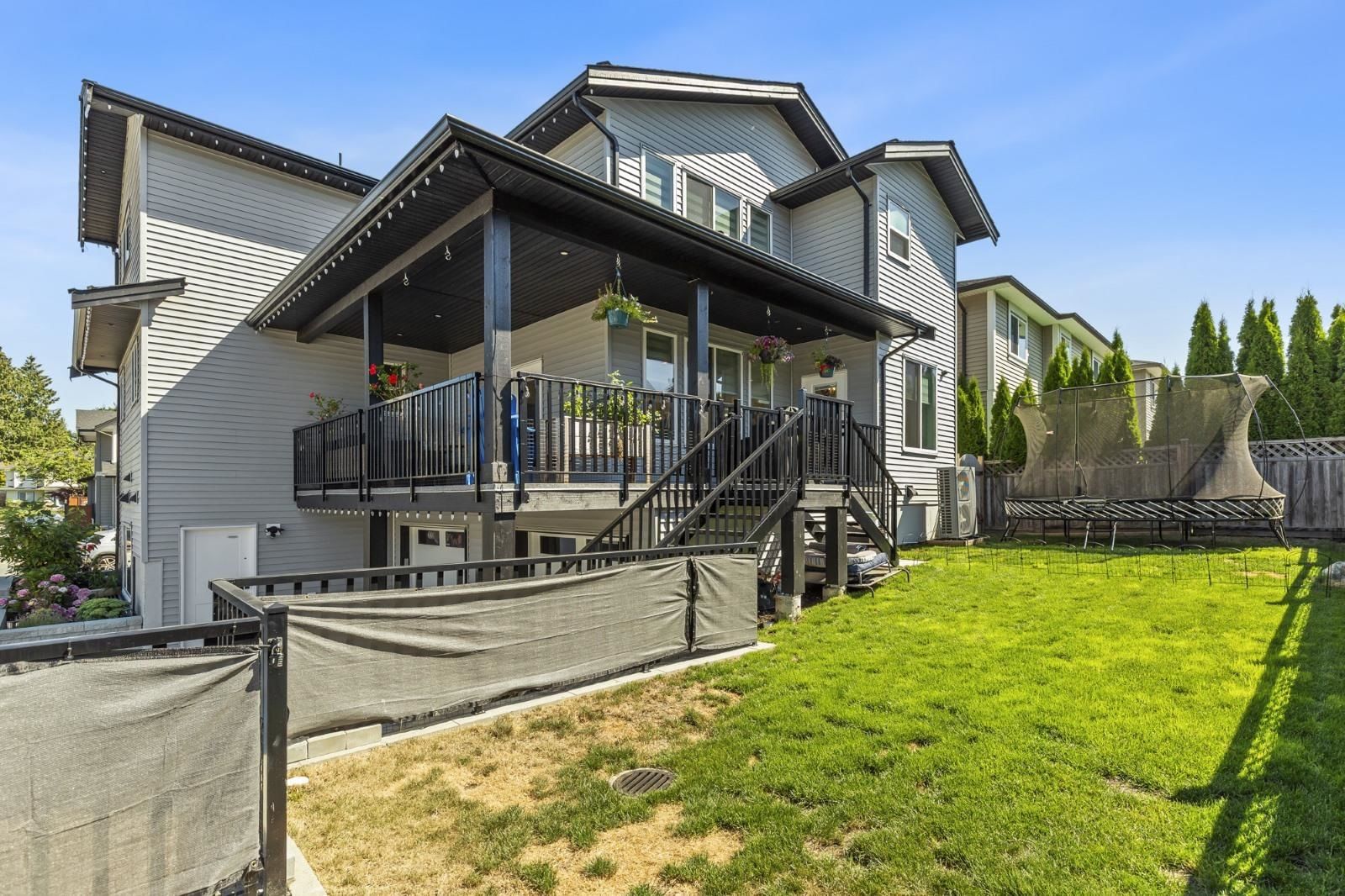 Listing Image 10