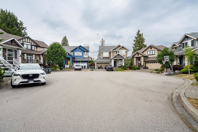 6075 165a Street, Surrey, V3S 7W6 | Image 2