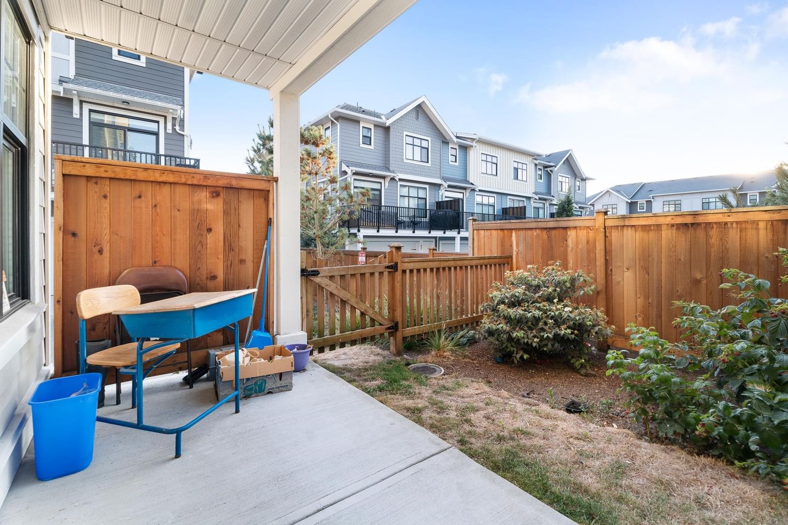 Listing Image 10