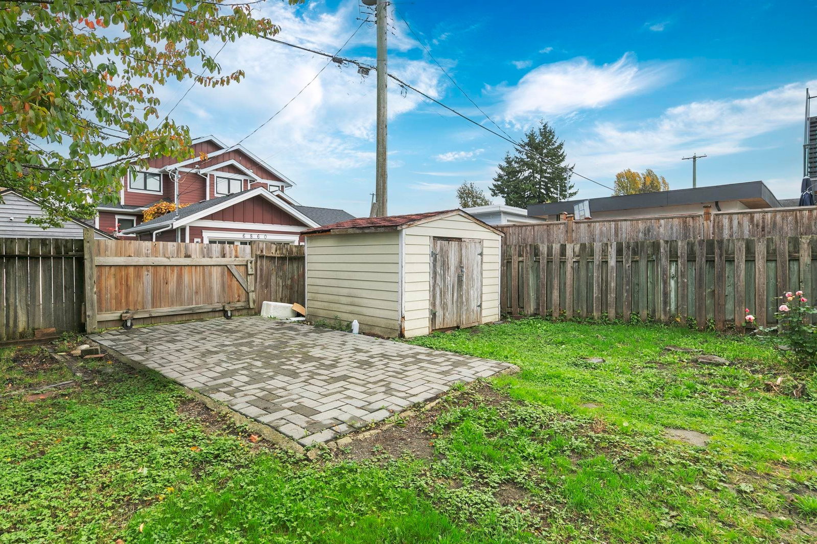 Listing Image 15