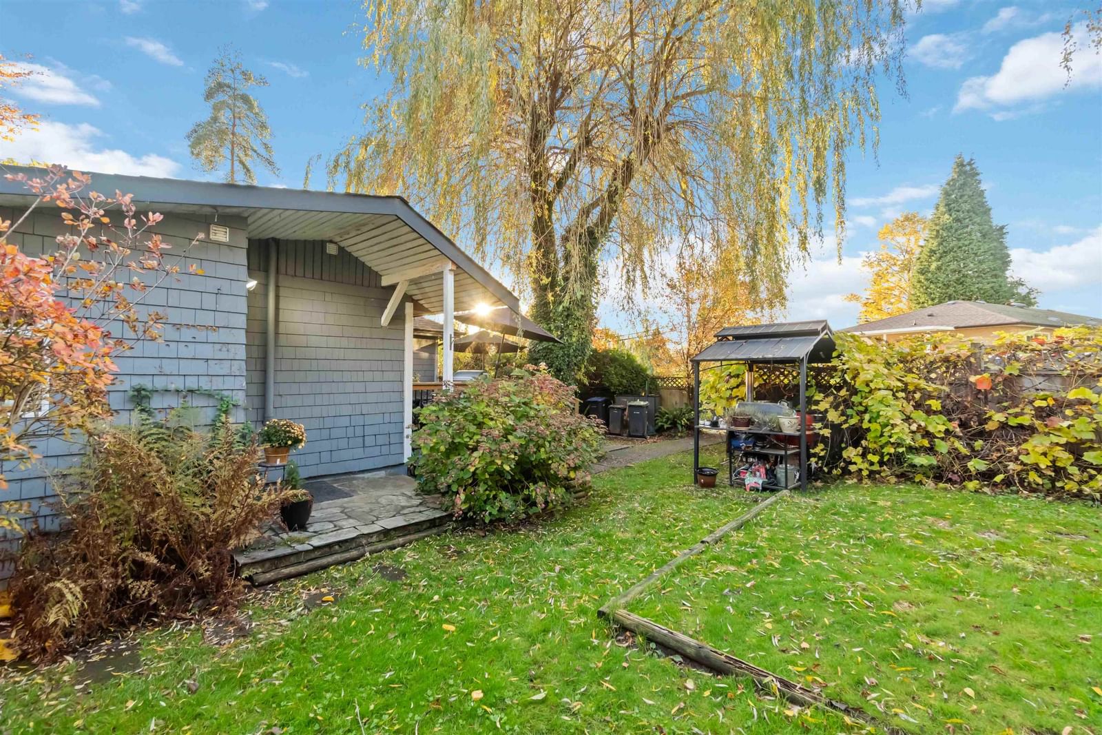 Listing Image 18