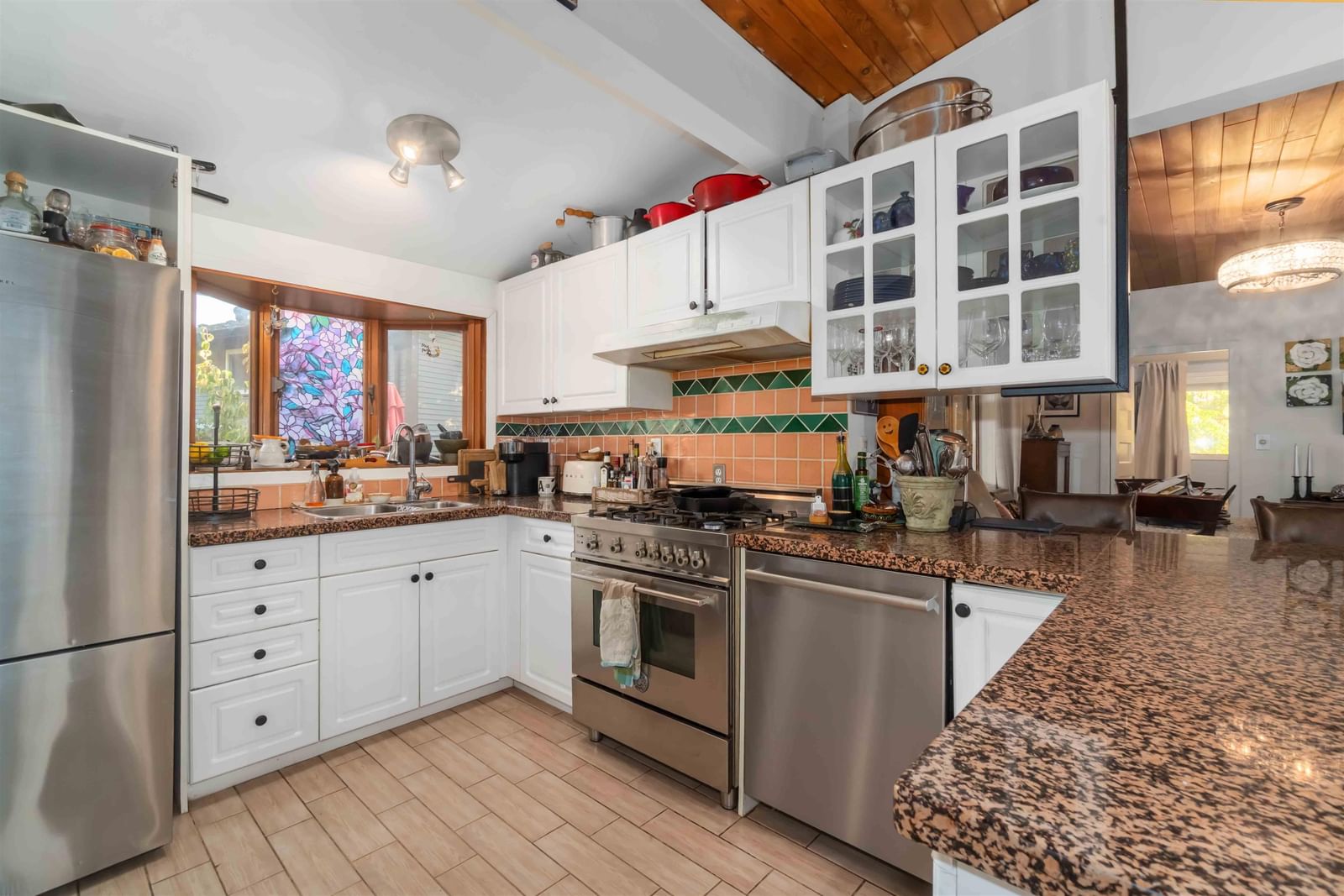 Listing Image 9