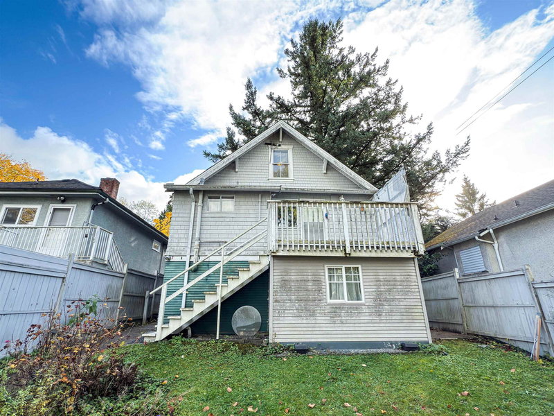 3865 Sandell Street, Burnaby, V5H 1J9 | Image 3