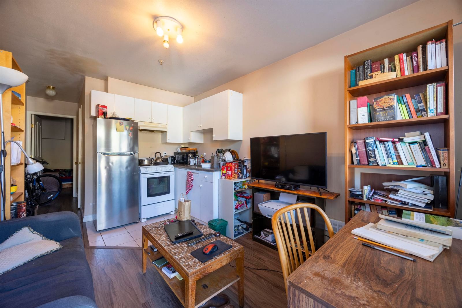 Listing Image 6