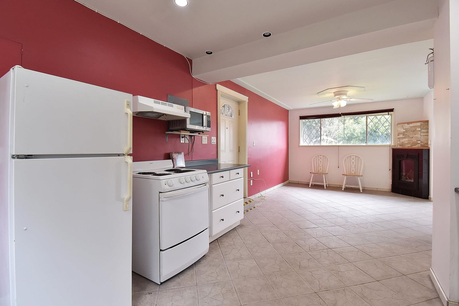 Listing Image 8