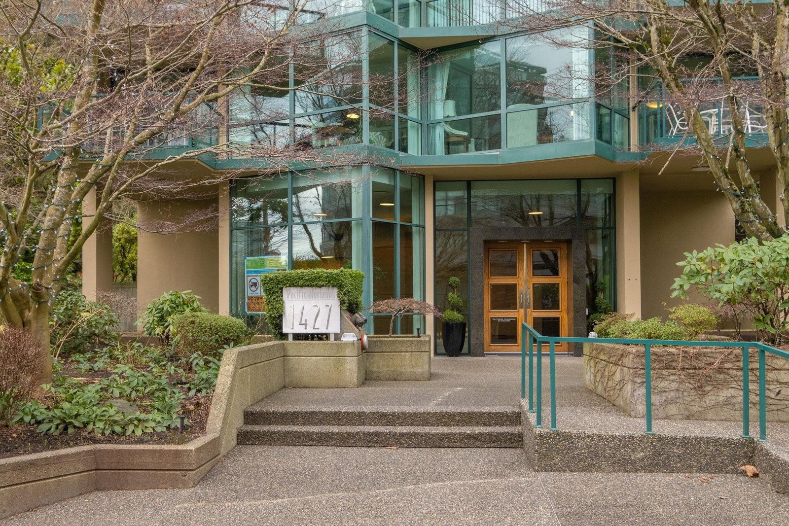 Listing Image 23