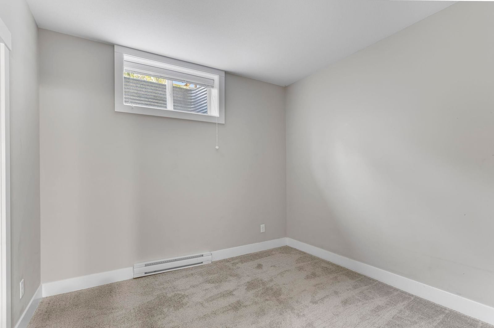 Listing Image 24