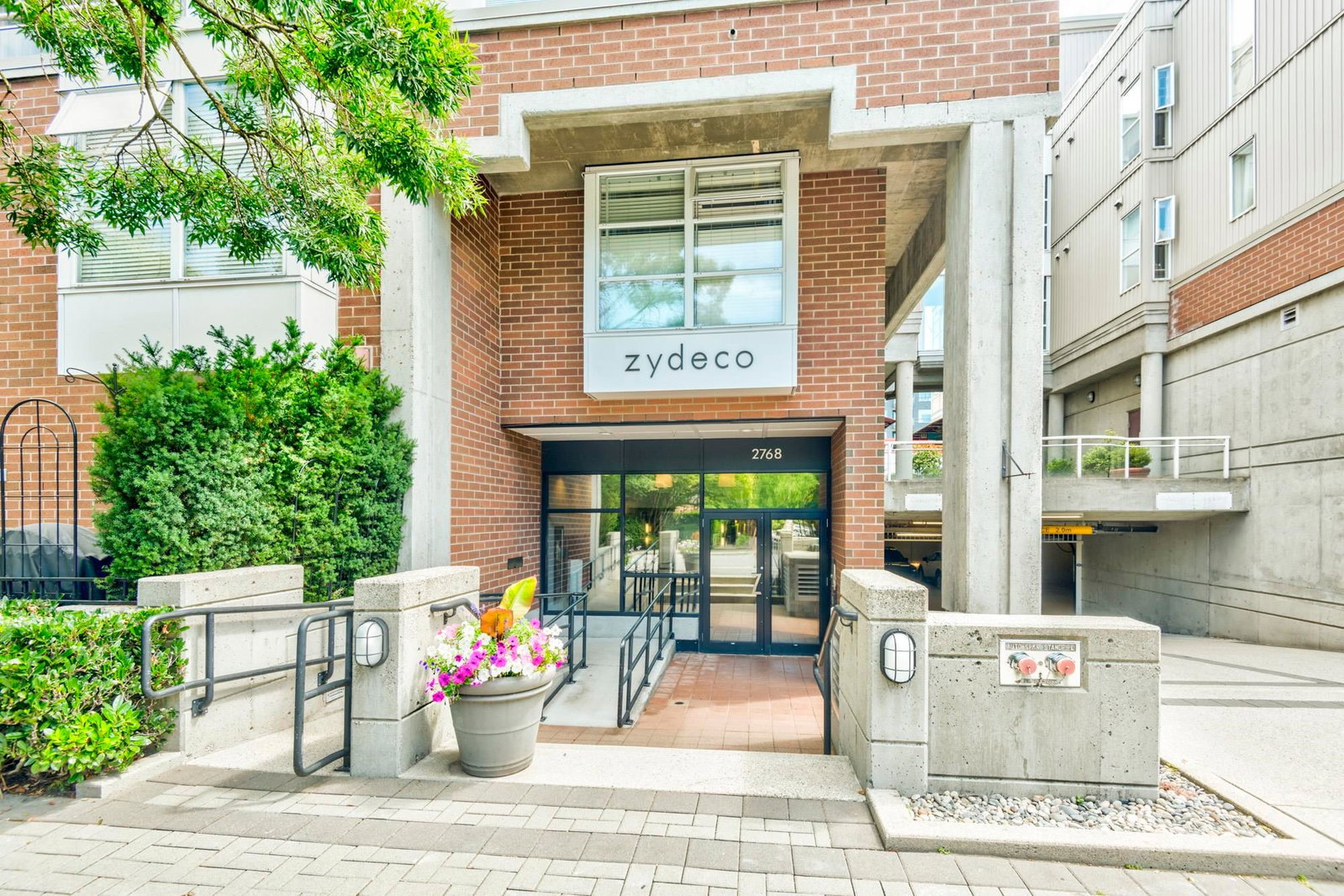 Listing Image 23