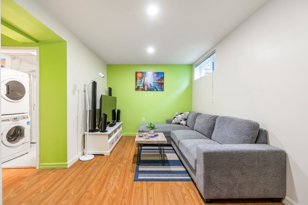 Listing Image 15