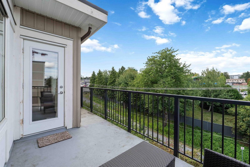 404 - 22290 North Avenue, Maple Ridge, V2X 8Z8 | Image 3