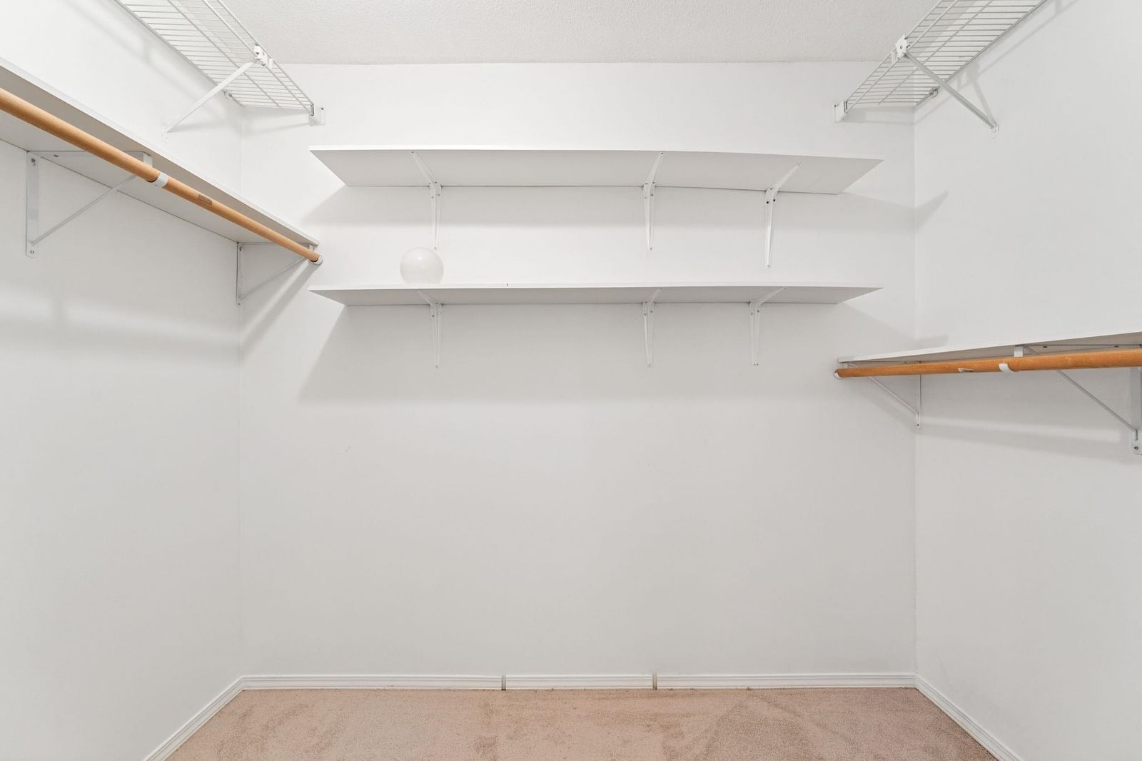 Listing Image 24