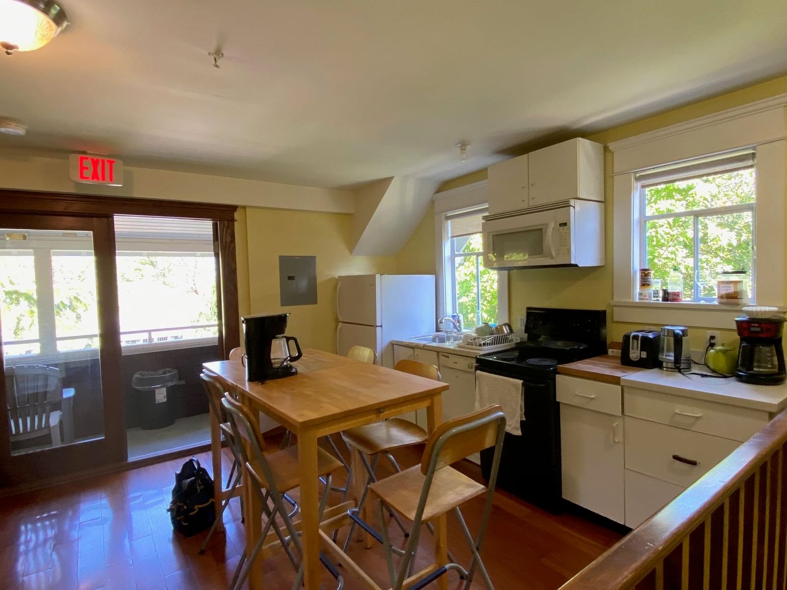 Listing Image 21