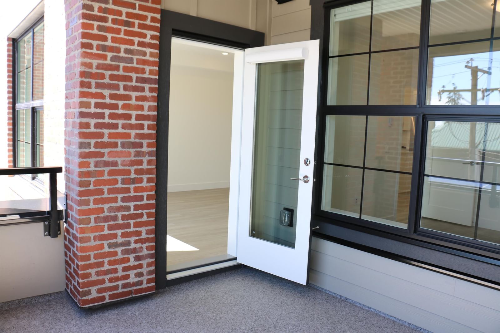 Listing Image 22