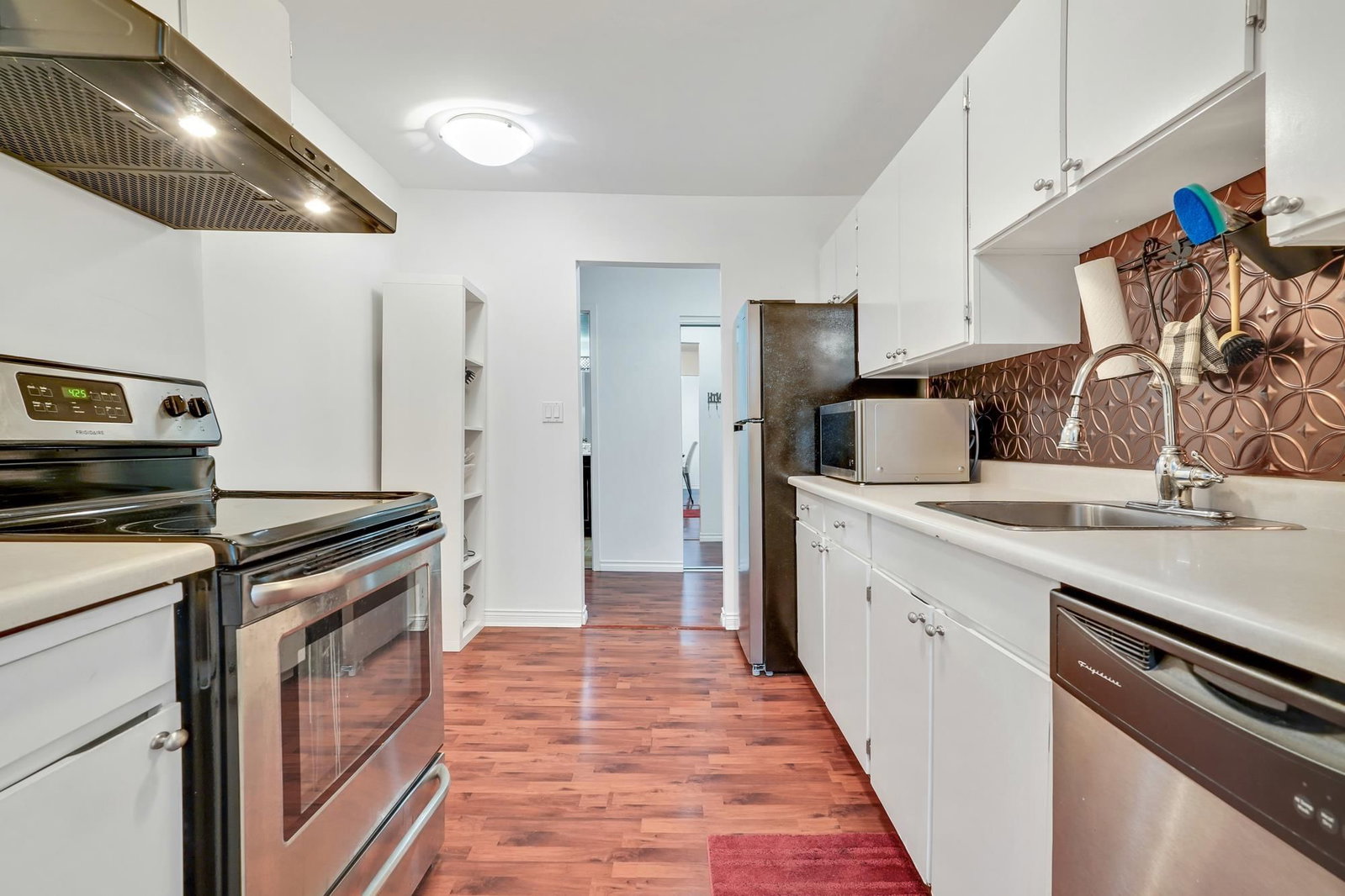 Listing Image 21