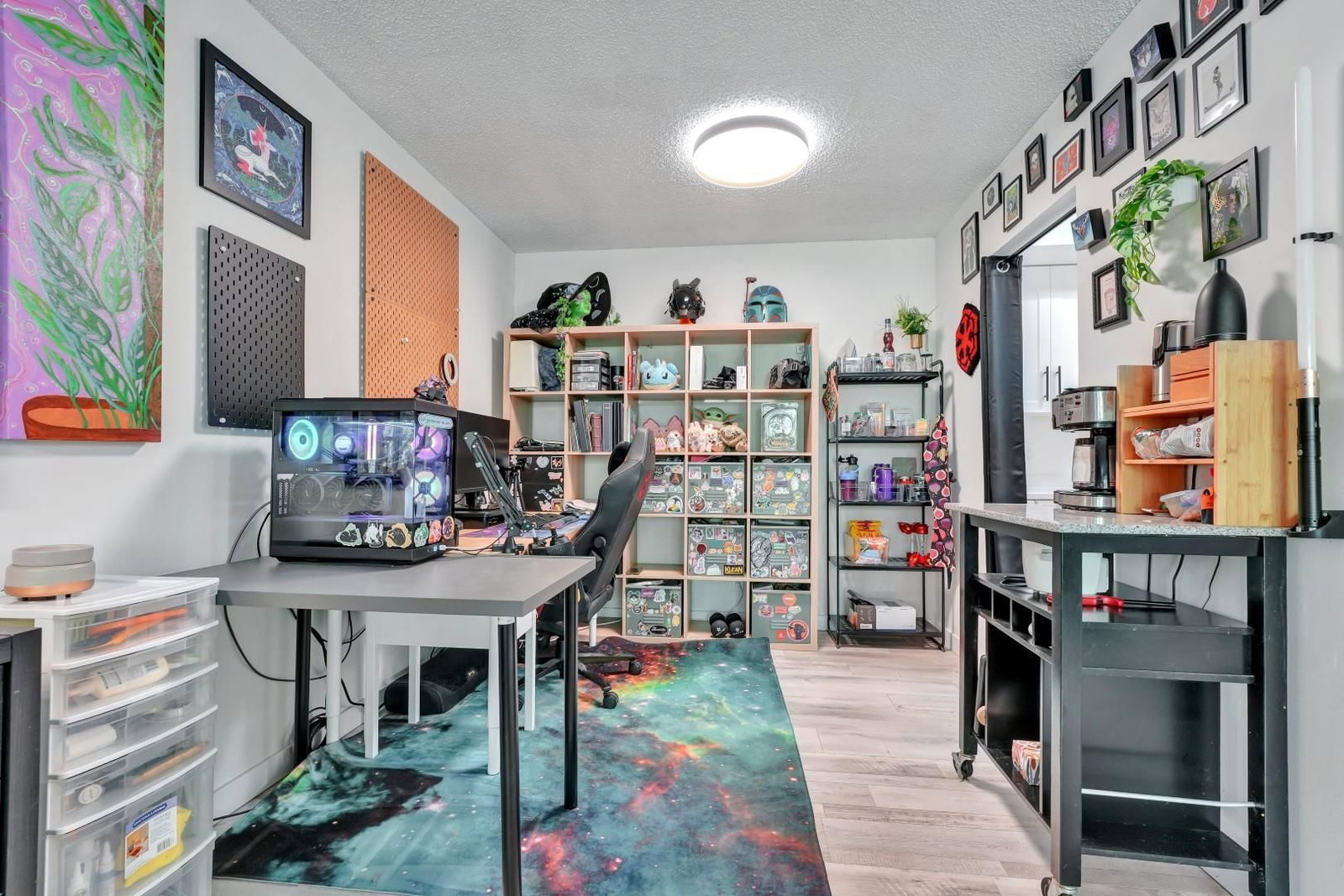 Listing Image 10
