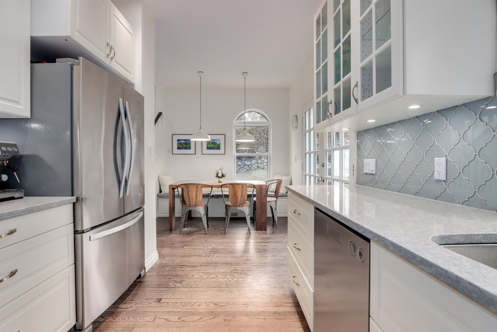Listing Image 14