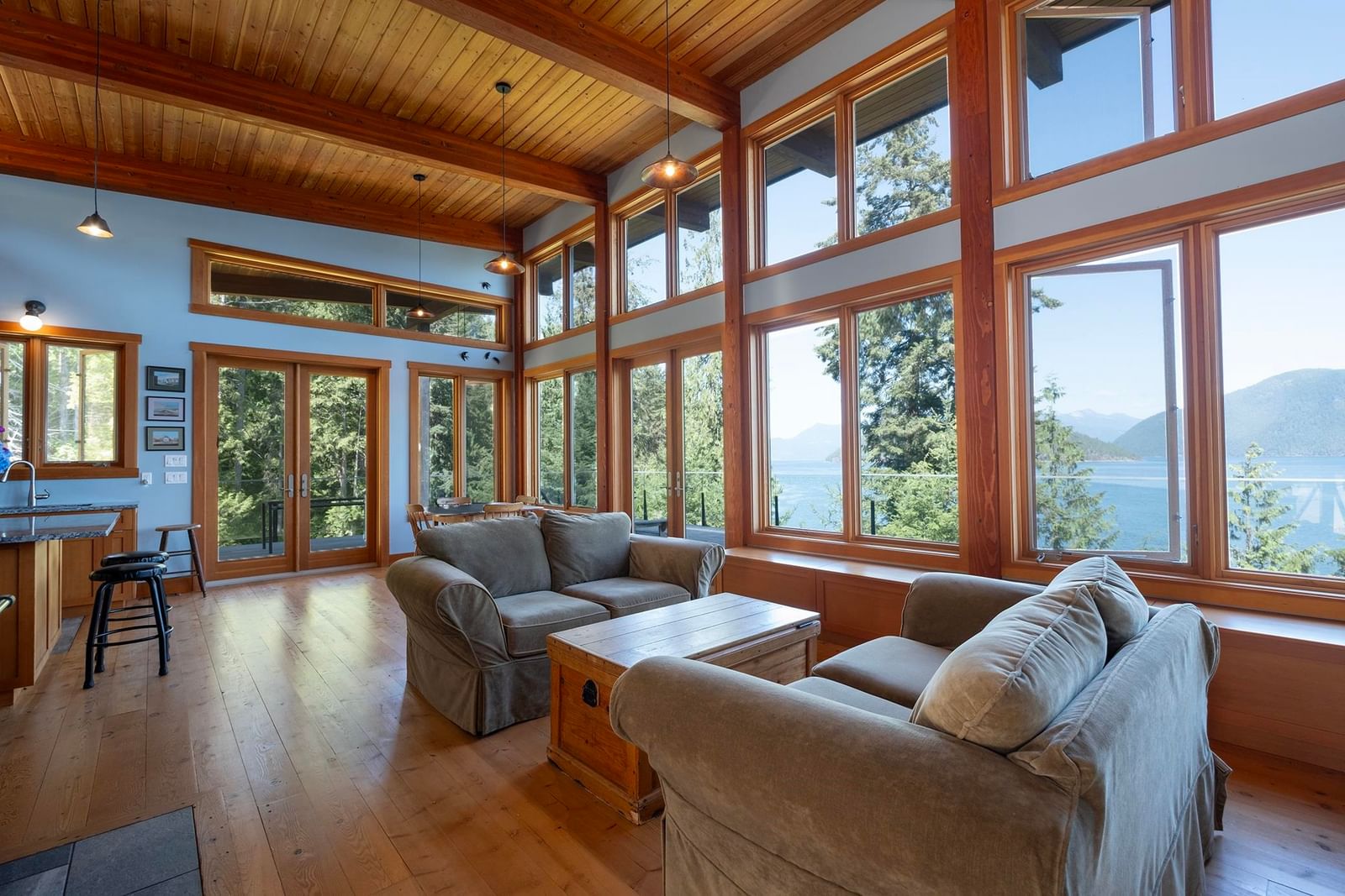 Listing Image 9